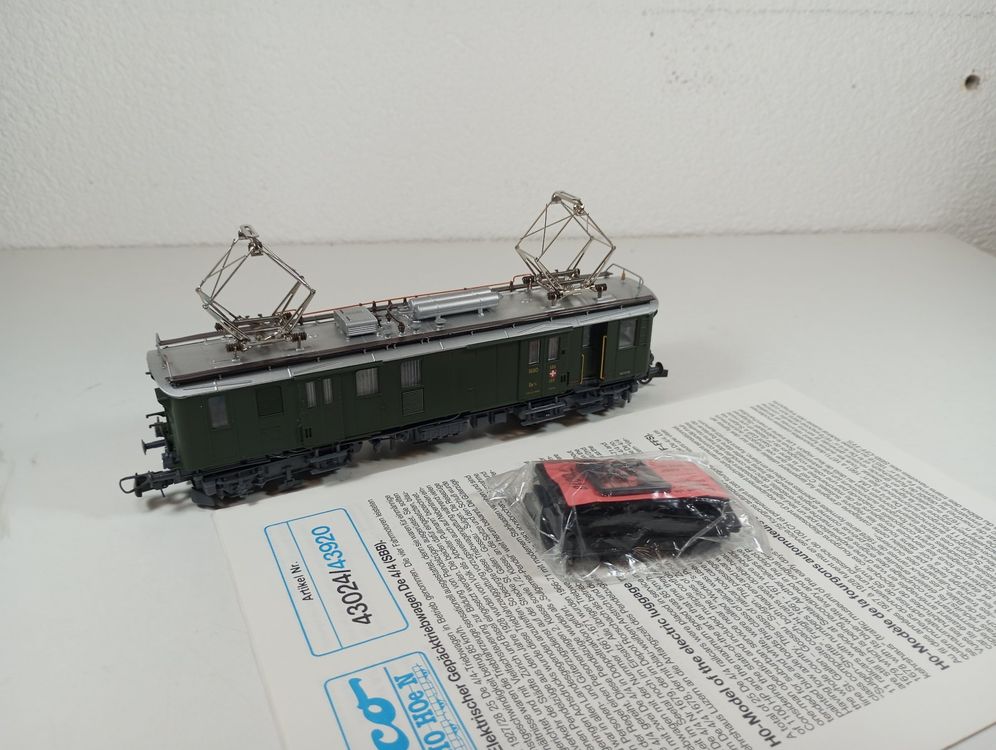 ROCO: De 4/4 Gepäck-Triebwagen / fourgon automoteur (Neu (gemäss ...