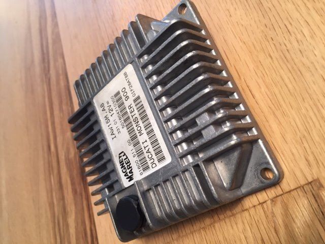 Ducati Alle Motorradersatzteile: Ducati Monster 900 Steuergerät 28640241B – Neu und originalverpackt aus Stäfa von pablopinkas