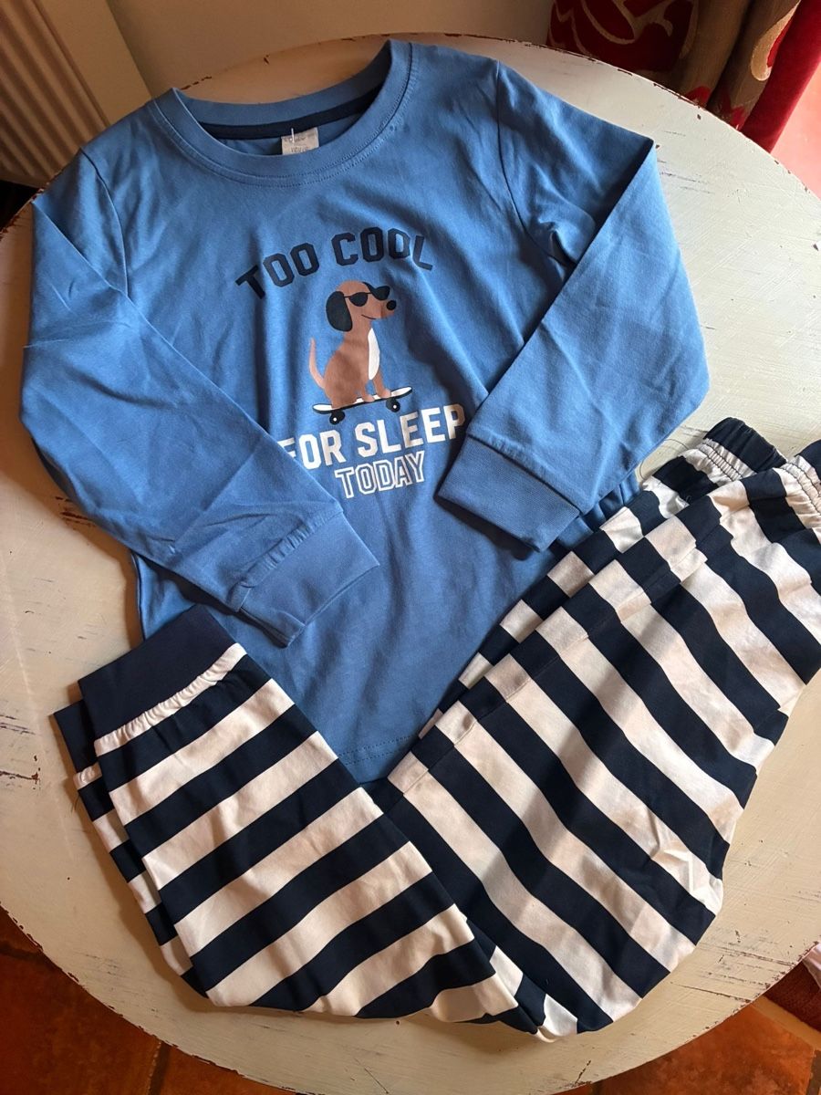Pigiama & Simili: schönes Pyjama Gr. 110/116, Neu – Nuovo (secondo la descrizione) da Richterswil venduto da duffi326464