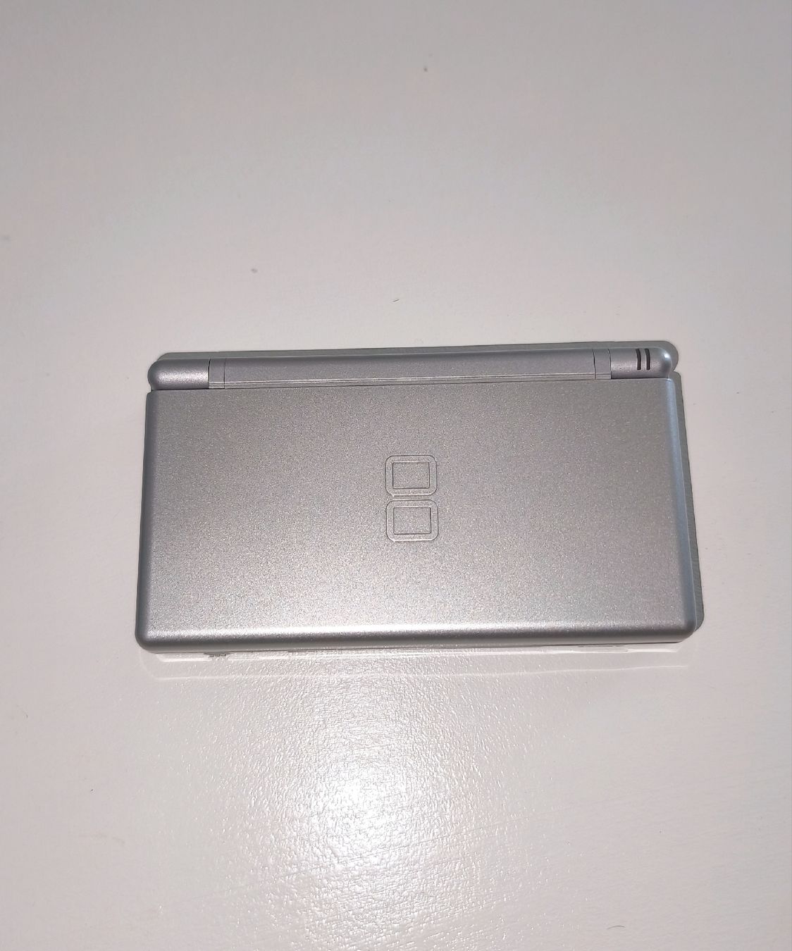 Nintendo Console: Nintendo DS Lite argento con caricatore e pennino – Usato da Sevelen venduto da dun_vs7w 2