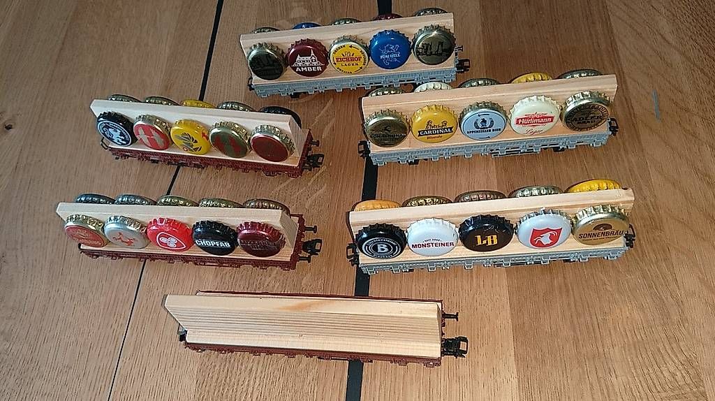 Märklin Trains électriques: Güterwagen mit Bierdeckel – D'occasion à Uster par Regenwurm61