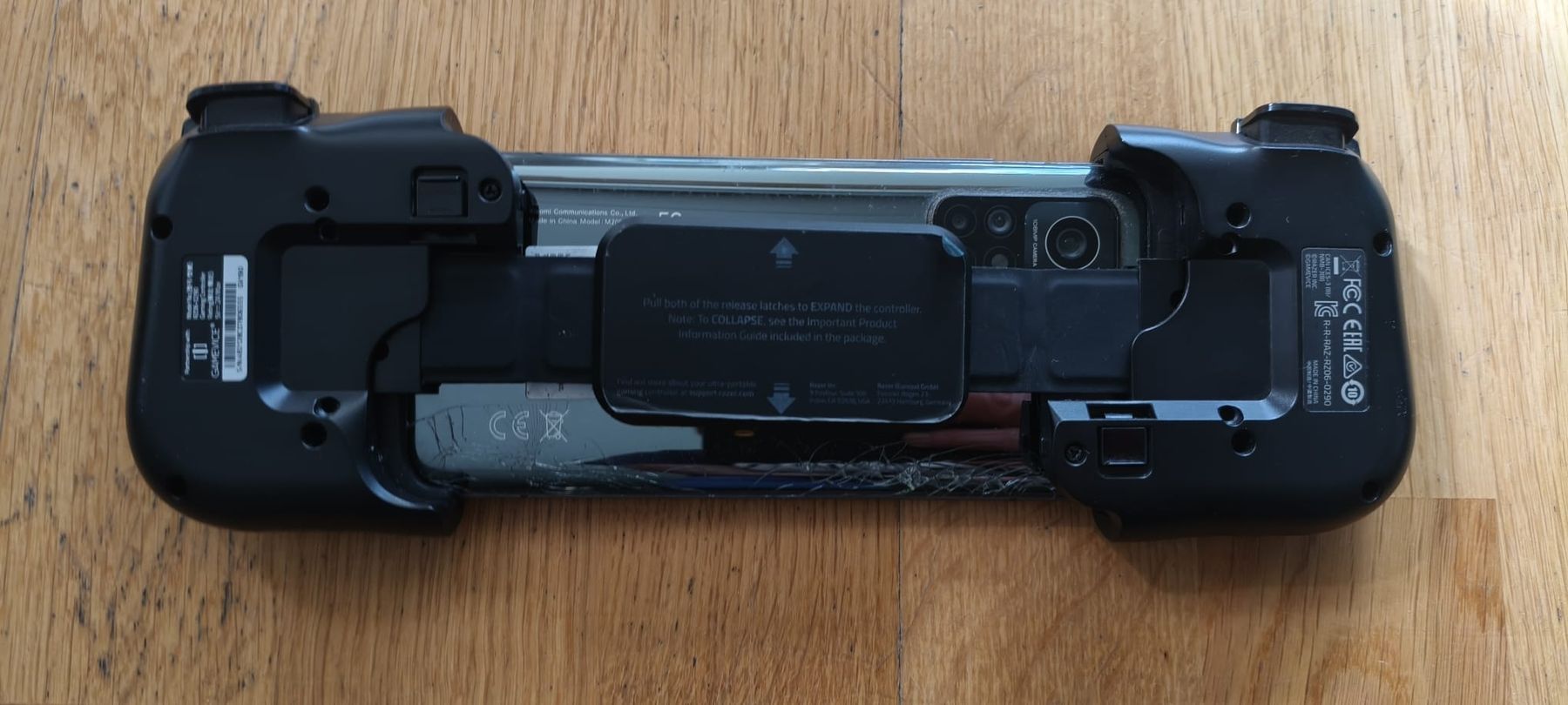 Razer Controller: Razer Kishi Mobile Gaming Controller - Top Zustand! – Usato da Langnau am Albis venduto da lew_k2bg 2