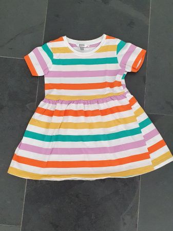++ gestreiftes buntes Kleid ++ Gr. 116 / 122 ++