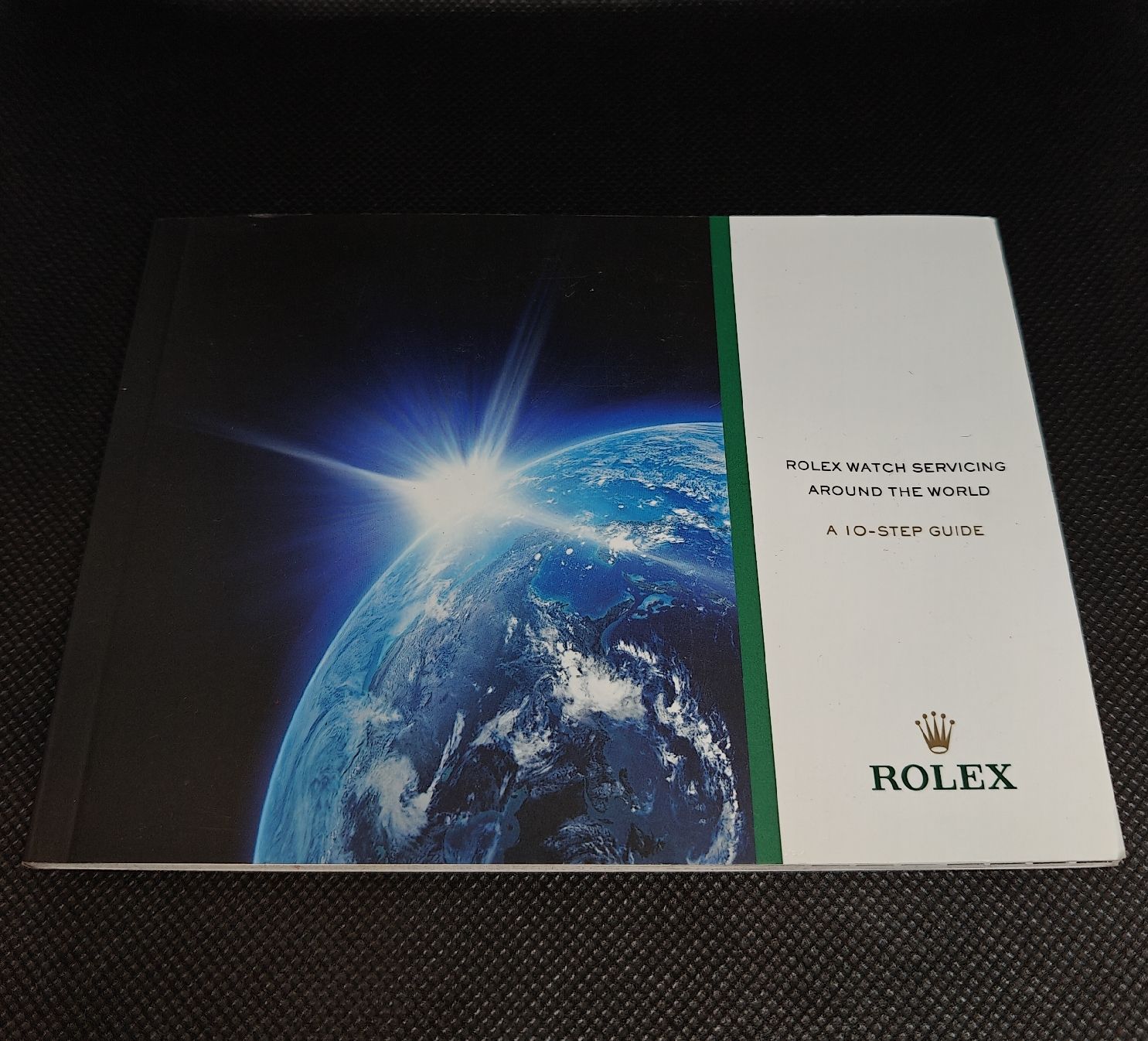 Libri: ROLEX Booklet Rolex Watch Servicing Around the World – Usato da Wangen an der Aare venduto da RetroKontor 3