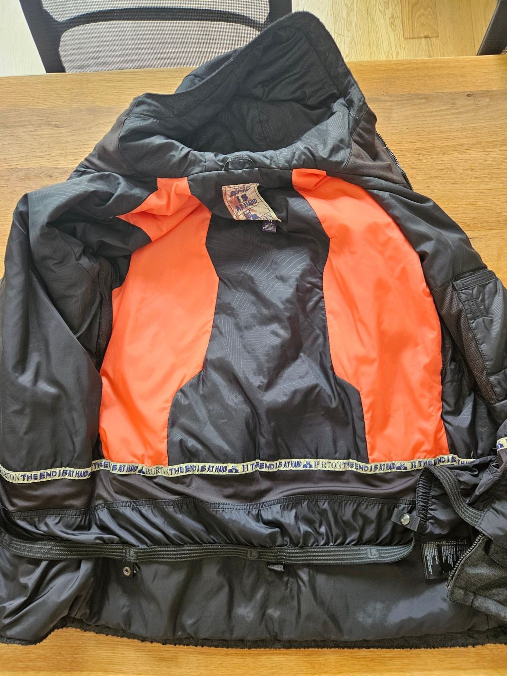 Burton Jacken: Herren Ski-/Snowboardjacke Burton - Grösse M – Gebraucht aus Liestal von corneb 5