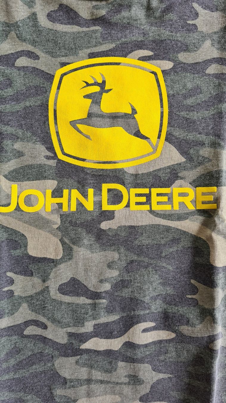 Camicie, T-shirt & Polo: John Deere T- Shirt ca. Gr. 104 – Usato da Obergösgen venduto da schesom 3