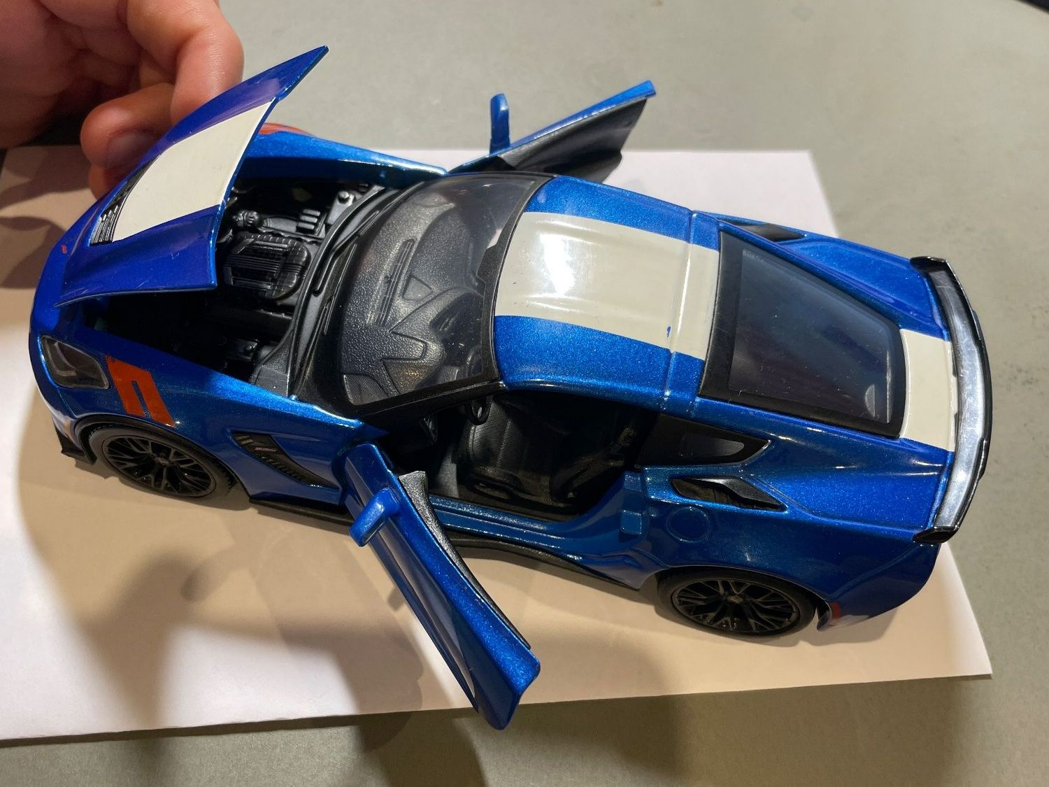 Maisto Giocattoli: Corvette 2017 – Usato da Aawangen venduto da Zwergli110 2