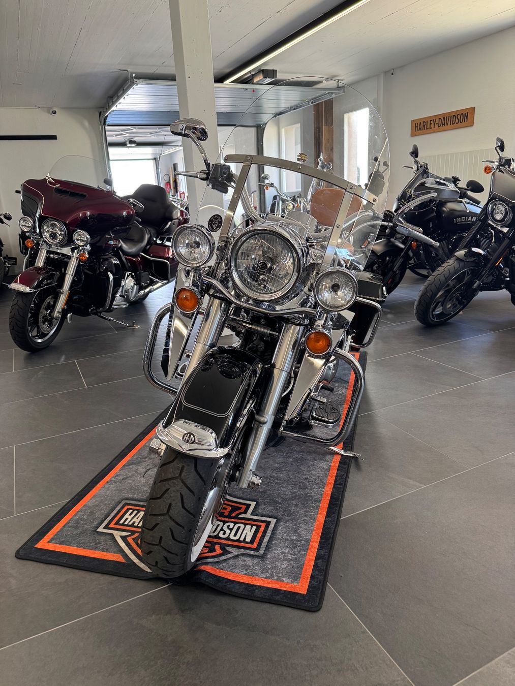 Harley-Davidson Touring: Harley Davidson Road King FLHRC CREDIT POSSIBLE – Usato da Echallens venduto da HD90 6