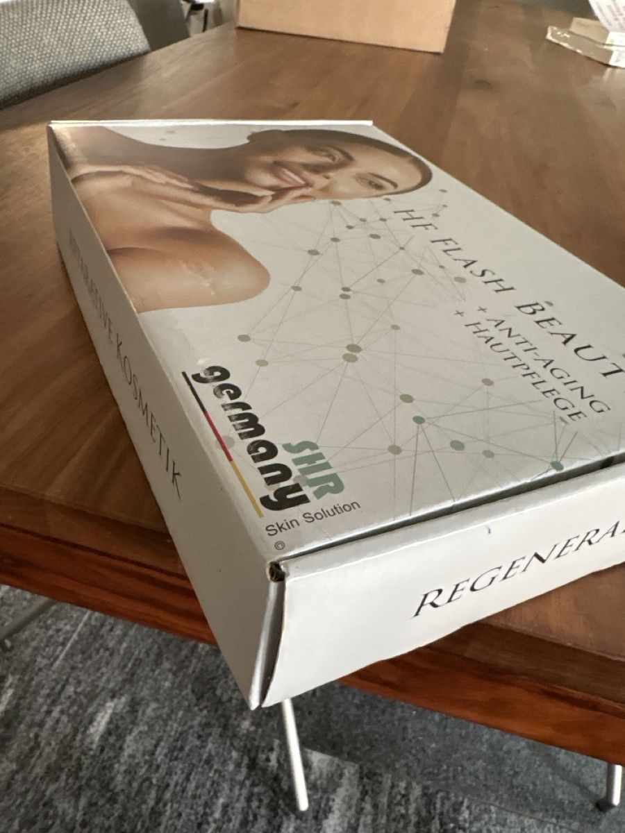 Gesichtspflege: Hochfrequenz Flash Beauty – Gebraucht aus Buchs AG von Buchserblitz