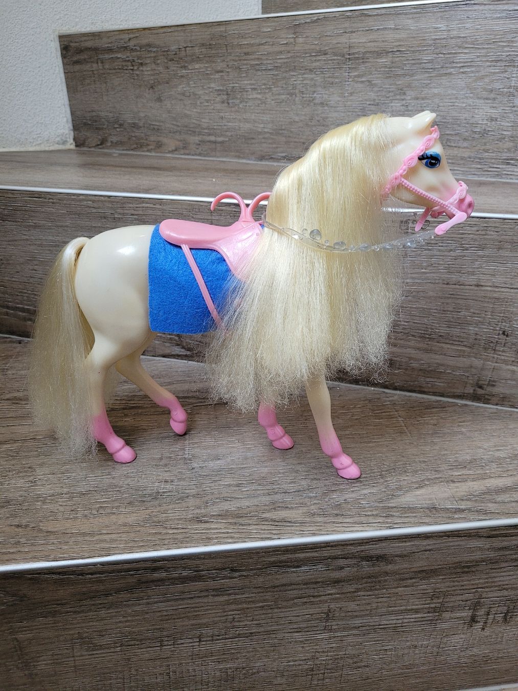 Giocattoli: Barbie Pferd – Usato da Niederbuchsiten venduto da klengyel 1