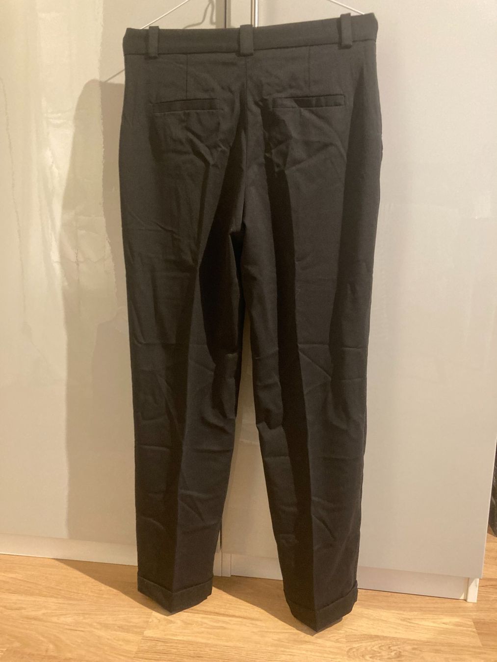 Massimo Dutti Pantaloni: Damen Hose Massimo Dutti - Wolle - 38 – Usato da Winterthur venduto da rox_n5tg 1