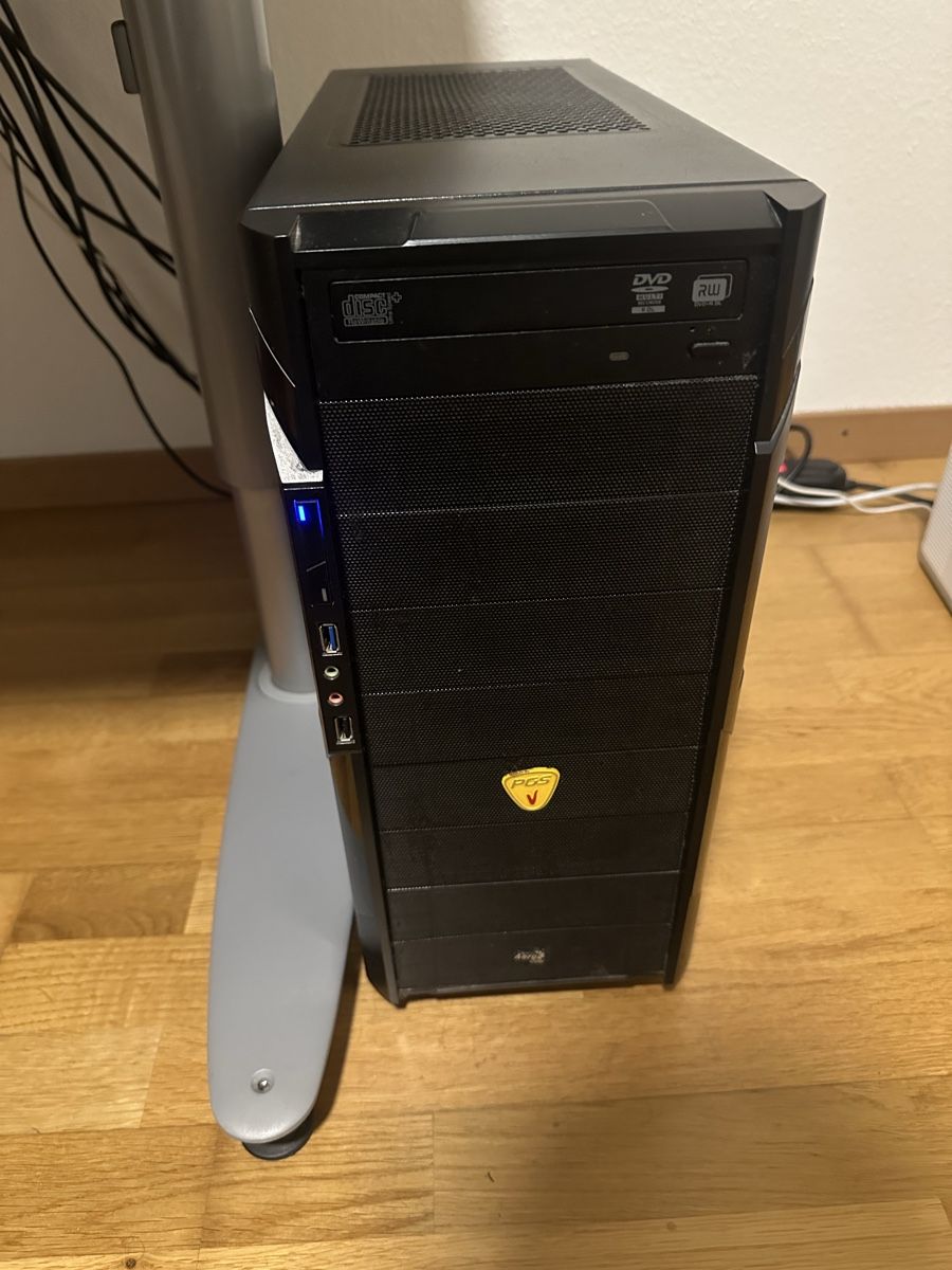 Intel PC: Old gaming PC – Usato da Zürich venduto da super_cow