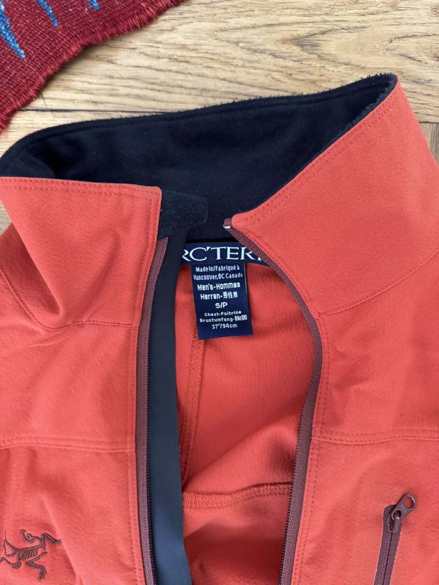 Arcteryx Jacken: Arcteryx Leichte outdoor jacke – Gebraucht aus Zürich von Maxhunger97 1
