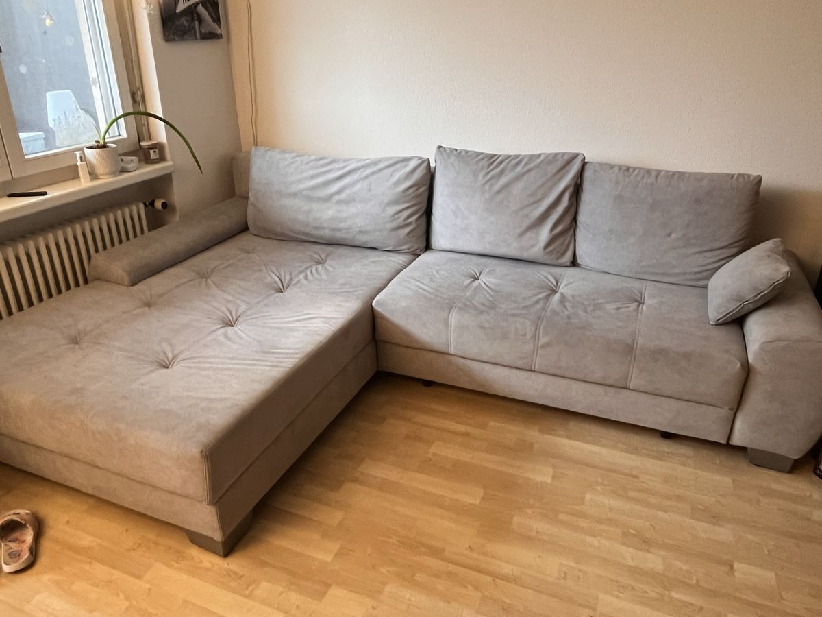 Sofas: Schönes Ecksofa mit Bettfunktion und Stauraum, Grau – Neu (gemäss Beschreibung) aus Nohl von ron_8pml