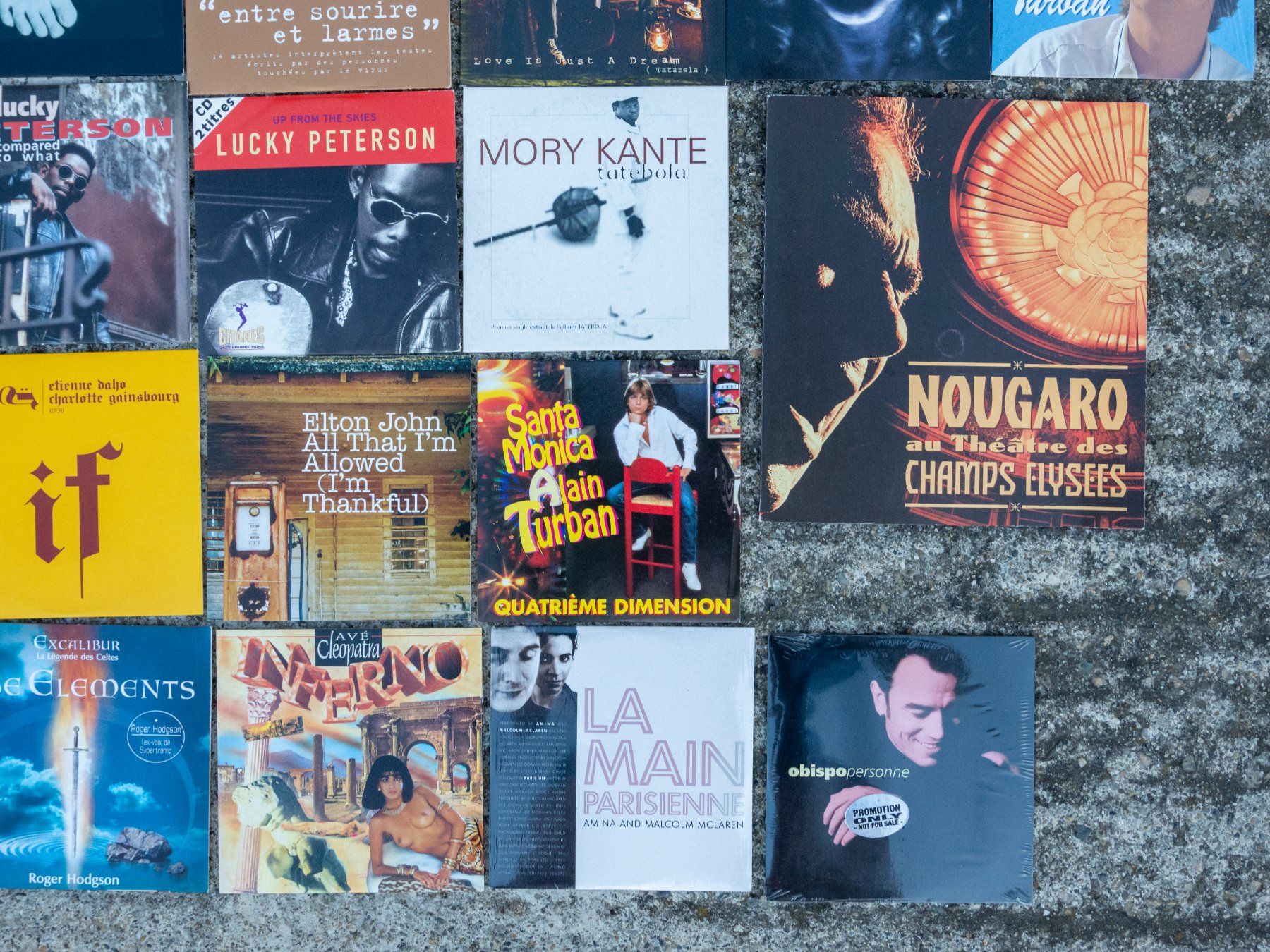 CDs: Lot 100 CDs singles – Gebraucht aus Belmont-sur-Yverdon von ag97 9