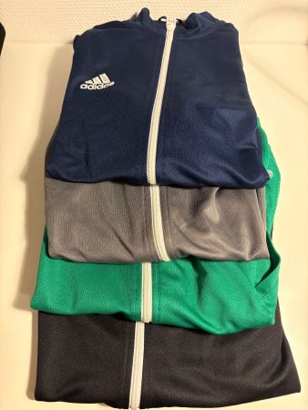 Sportjacken Adidas und Trainerhose Nike