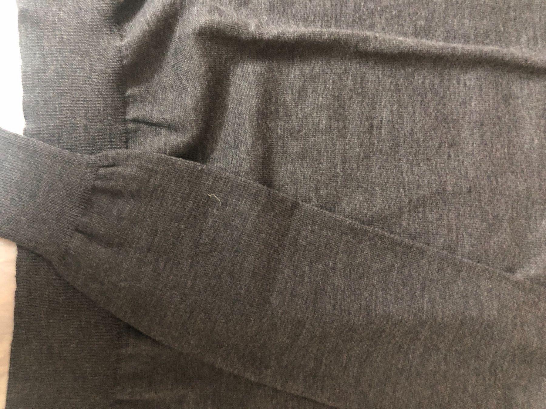Pullover & Sweatshirts: Prada pullover – Neu und originalverpackt aus Fislisbach von Brandopfer810 1