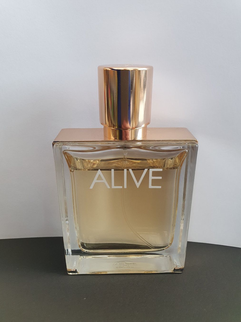 Hugo Boss Profumi & Eau de Toilette: Parfum BOSS, Alive – Usato da Edlibach venduto da flairaffair