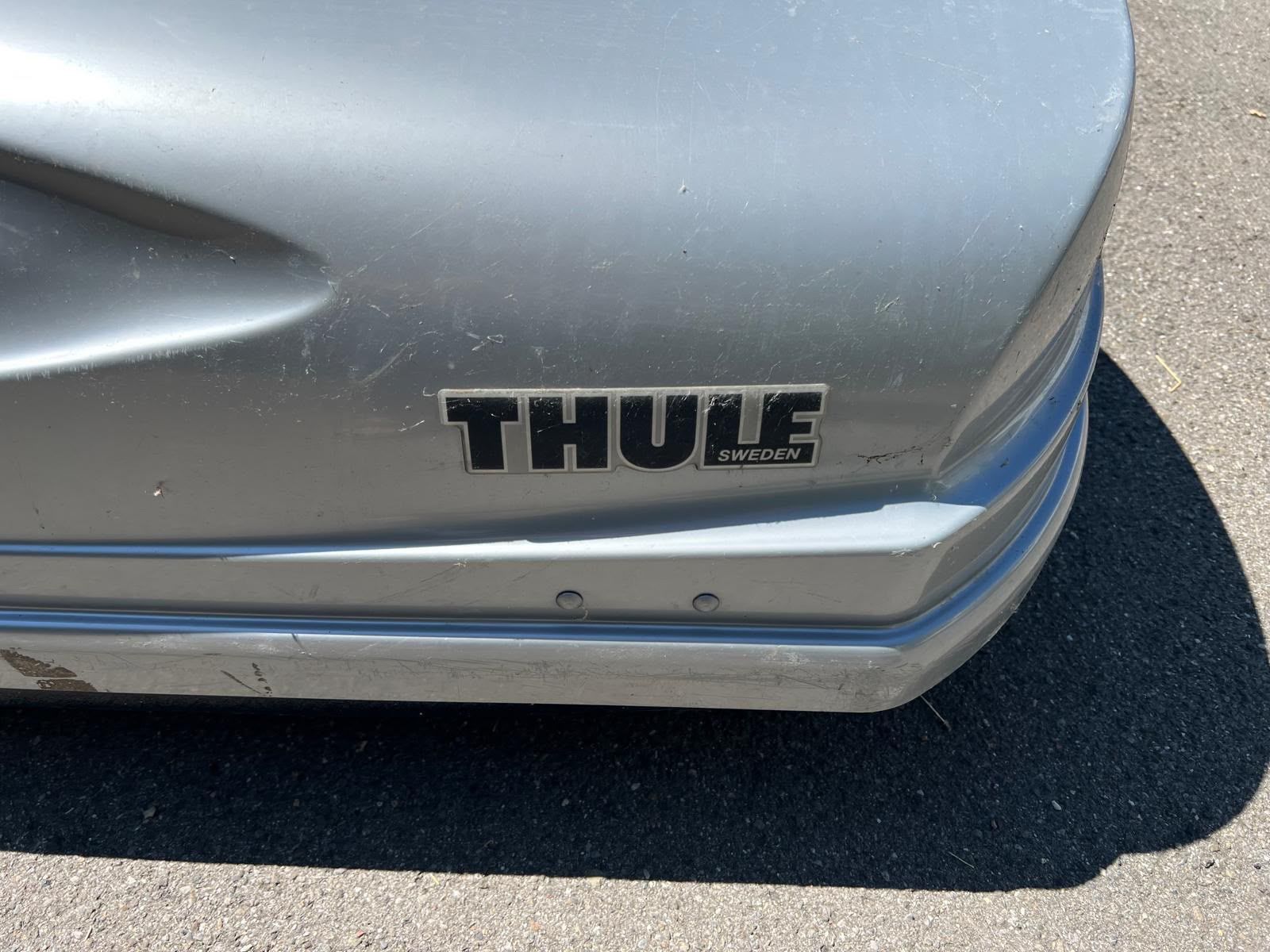 Thule Coffres de toit: THULE mit Dachträger – D'occasion à Worb par alvar 1