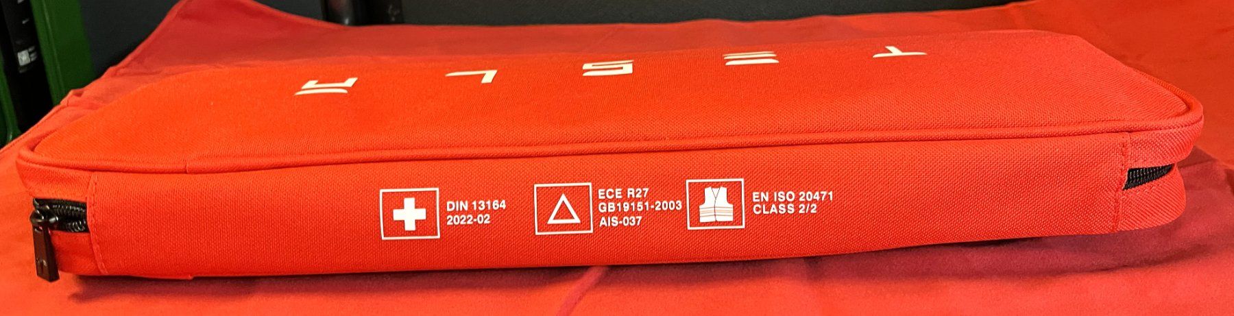Kit di pronto soccorso: Tesla - Notfall-Sicherheitskit – Nuovo e nell'imballaggio originale da Oftringen venduto da Vucki 2