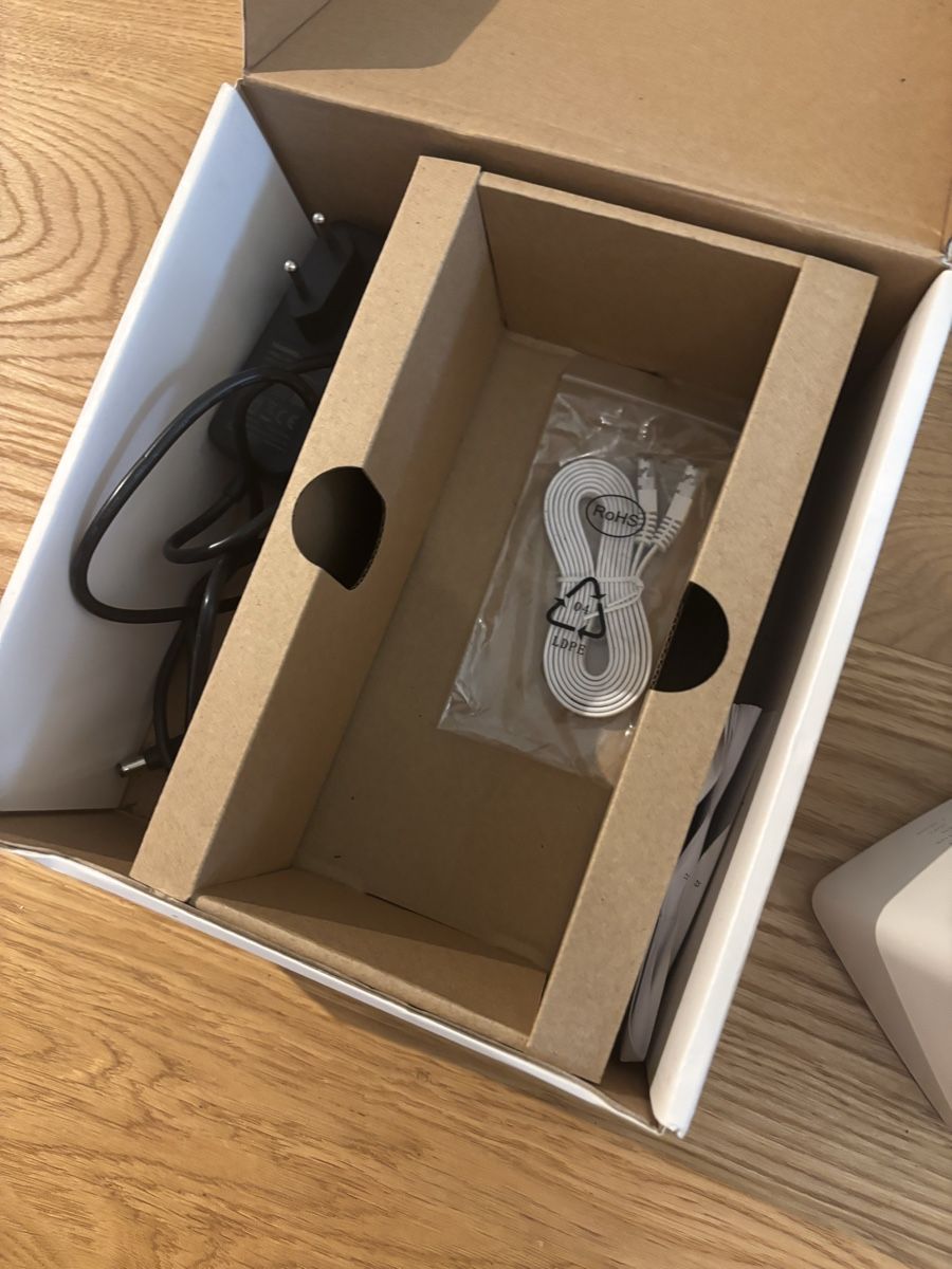 Sunrise Modem & Router: Sunrise 4G+ WiFi Tower neuwertig – Nuovo (secondo la descrizione) da Boppelsen venduto da H.Pack 3