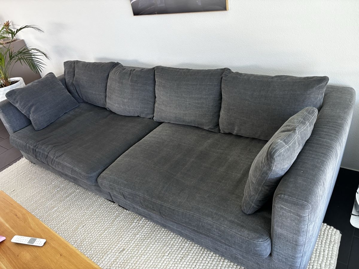 Sofas: Canapé gris 4 places bon état – Gebraucht aus Marly von Huggy1