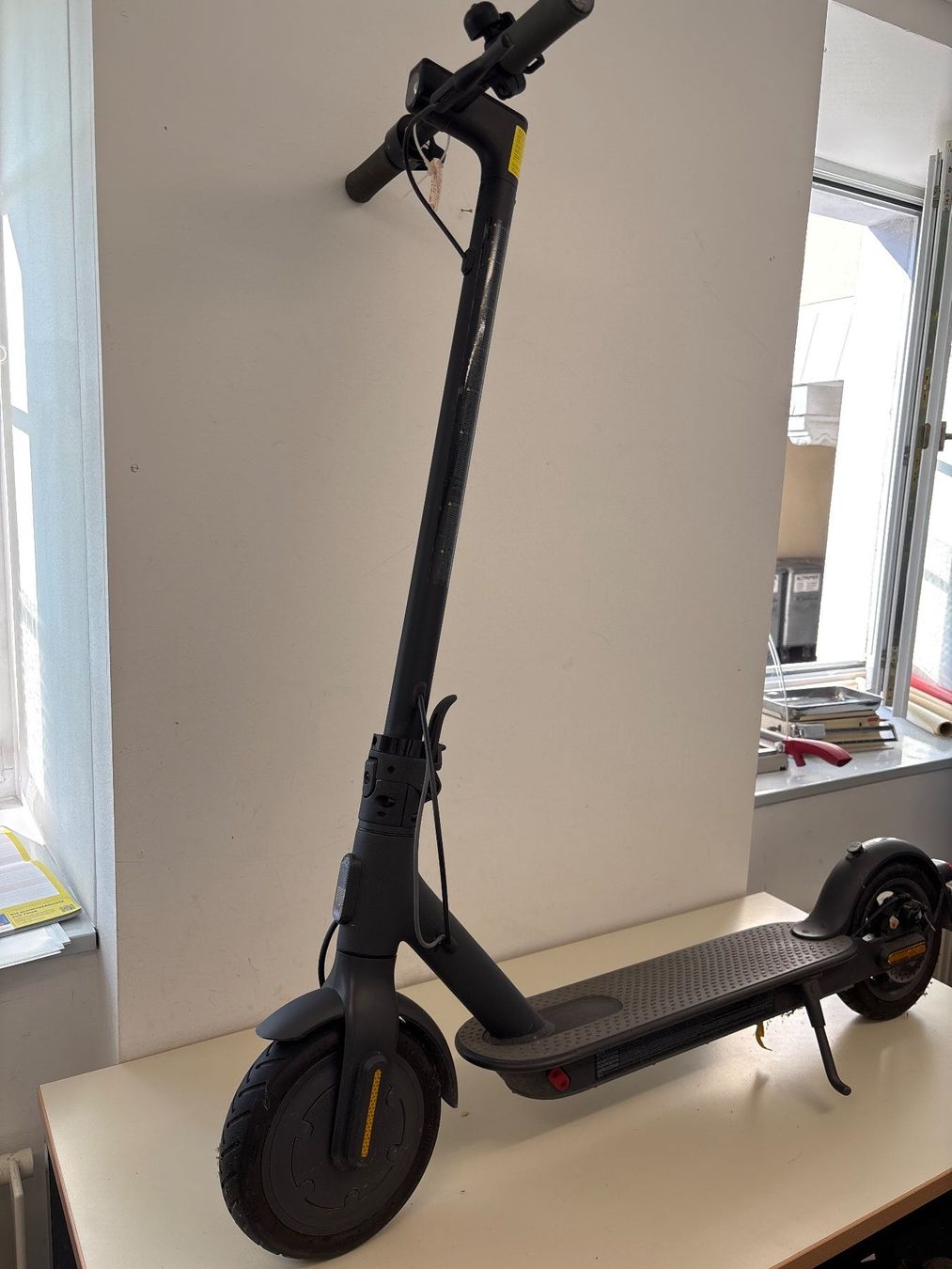 Xiaomi Kickboard: E-Scooter Xiaomi Mi  gebraucht – Gebraucht aus Luzern von lupol_Verwertungen 1