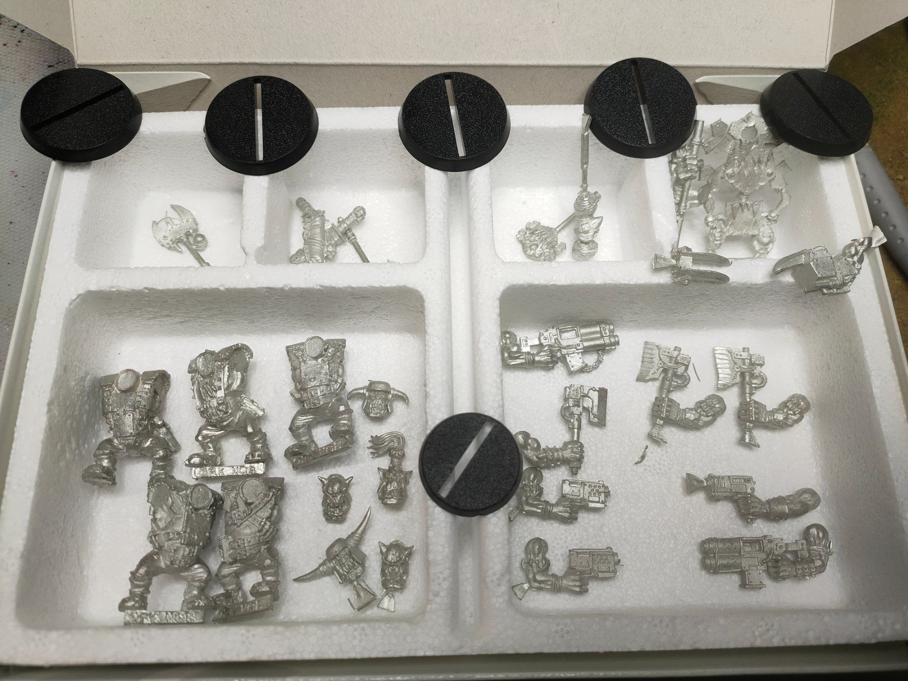 Modellbausätze & Standmodelle: Space Ork Nobz Warhammer 40k Orks 1999 – Neu und originalverpackt aus Baden von  3