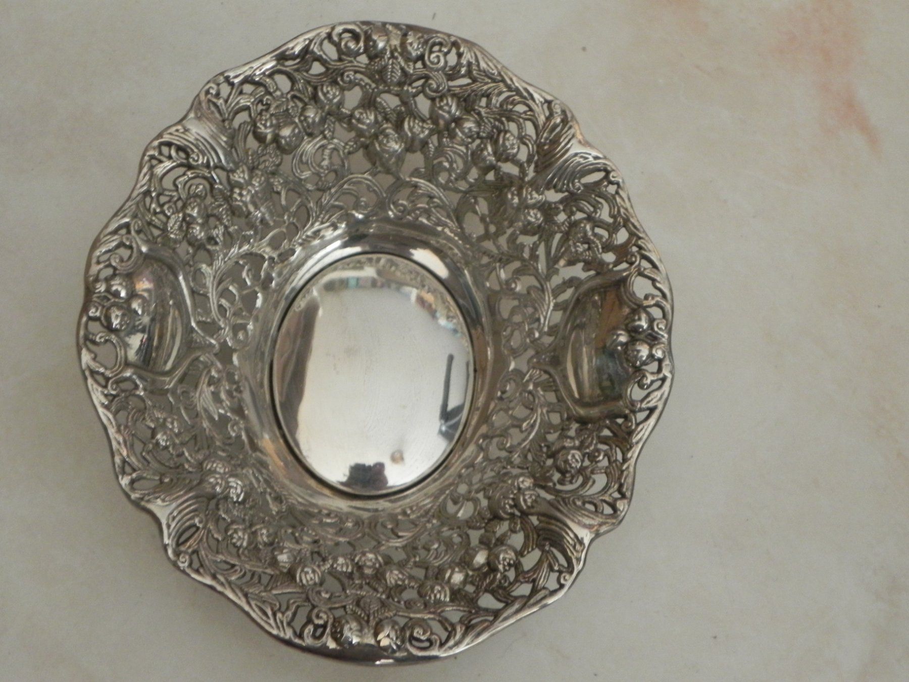 Schalen: Vintage versilberte Schale Rosendesign - Korb durchbrochen – Gebraucht aus Minusio von Lory64 3