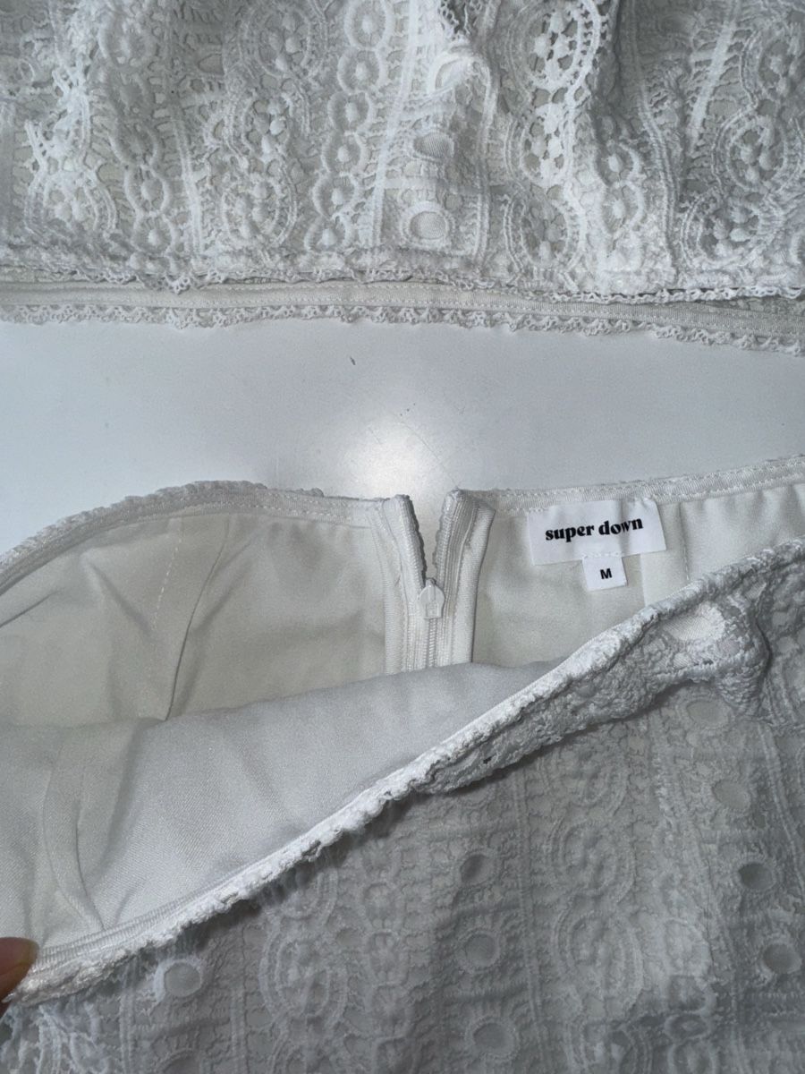 Vestiti: Superdown White Crochet Lace 2-piece Set S/M – Nuovo (secondo la descrizione) da Zürich venduto da forestF4iry 2