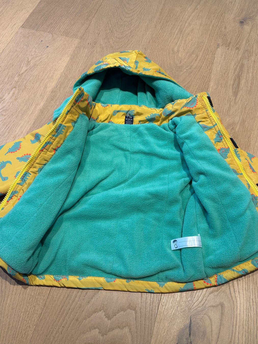 Giacche & Cappotti: Warme Winterjacke Kinder mit Dinosaurier I Gr. 86/92 – Nuovo (secondo la descrizione) da Emmetten venduto da coluna_6376 1