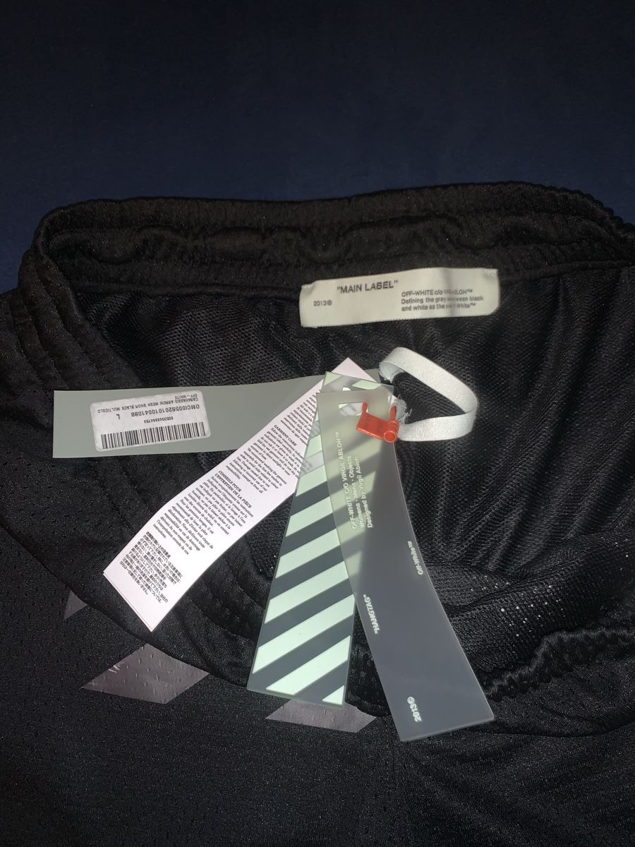 Off-White Pantaloni: Off-White Shorts Neu !! Grösse L – Nuovo (secondo la descrizione) da Tuggen venduto da Kawest0 4