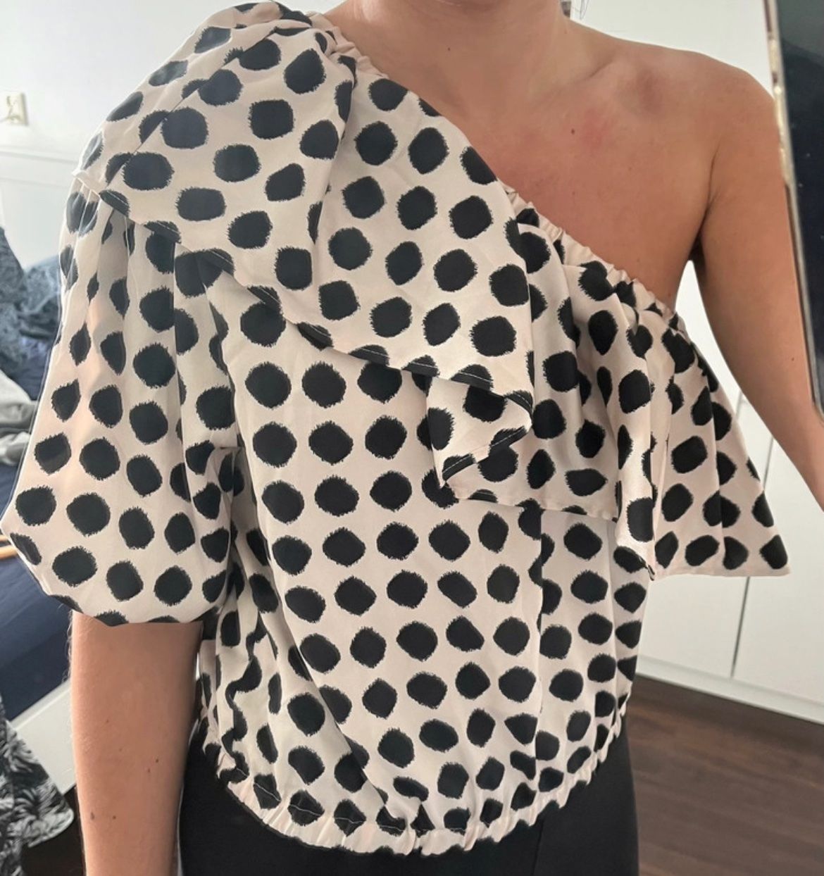 Mango Top: Top one sleeve top Mango L – Nuovo e nell'imballaggio originale da Zürich venduto da cme_ft9l