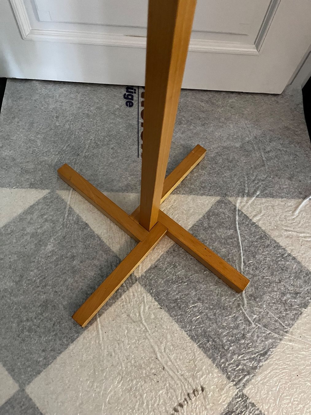 Garderobe: Garderobenständer, freistehend – Gebraucht aus Bern von Agamem 1