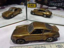 Porsche 911 Carrera  1:43 (ohne Box) Solido No.24 FR  > (H1)