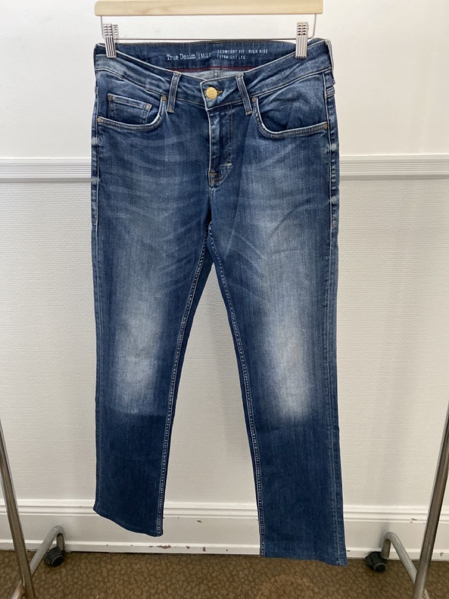 Jeans: Jeans – Gebraucht aus Luzern von Willimaus