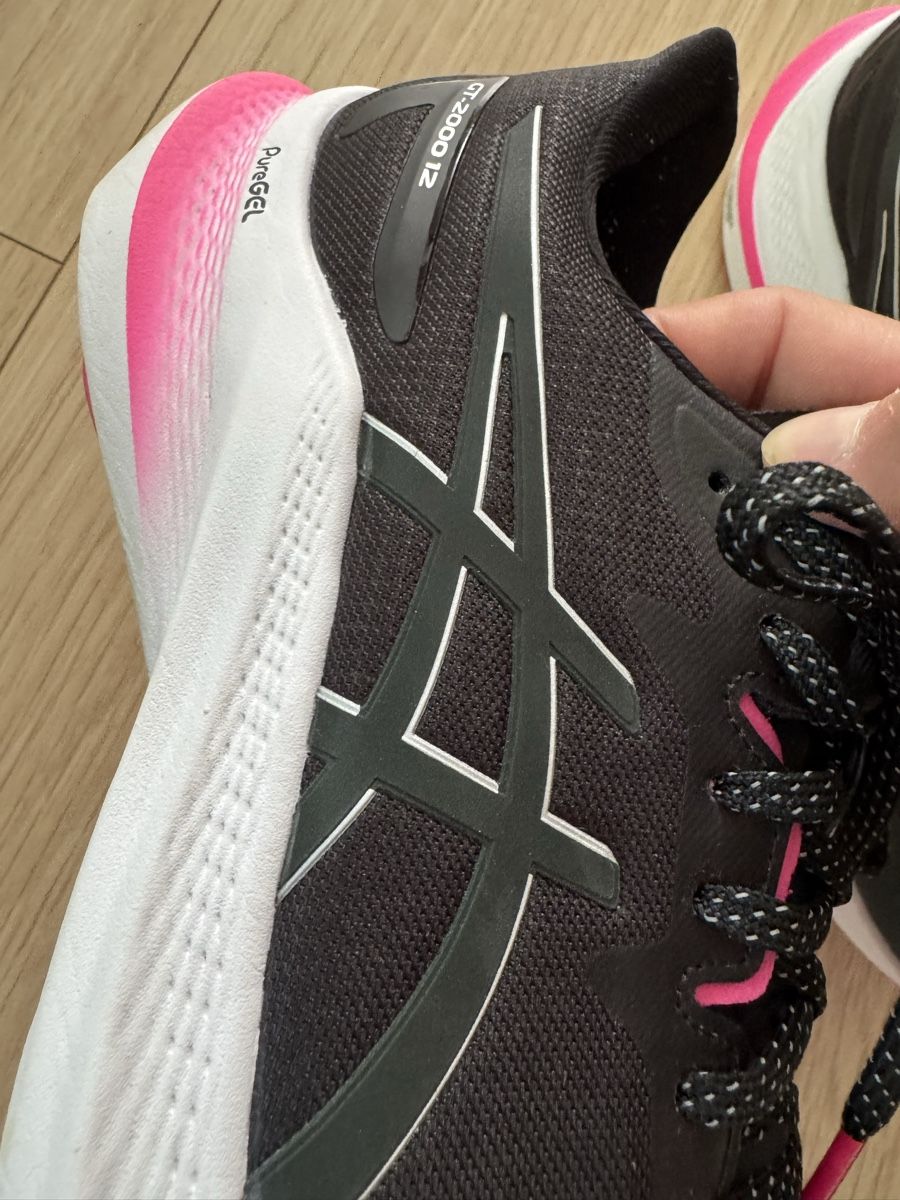 Asics Scarpe da donna: Asics GT-2000 Schuhe gr 40,5 – Usato da Bünzen venduto da Magdalena.K 2