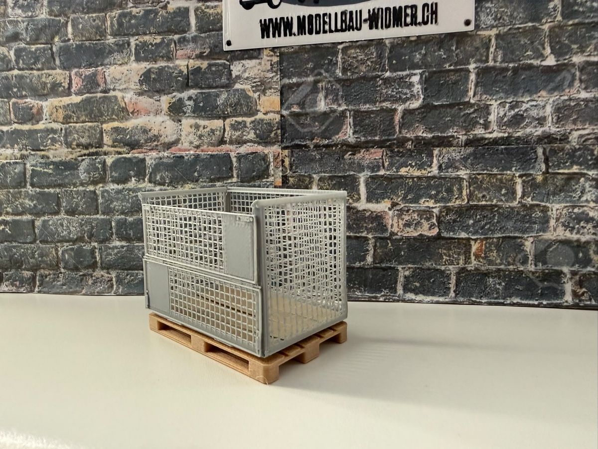 Modelleisenbahnen: Palette mit Gitterbox 1:22,5 – Neu und originalverpackt aus Altdorf UR von modellbau-widmer 2