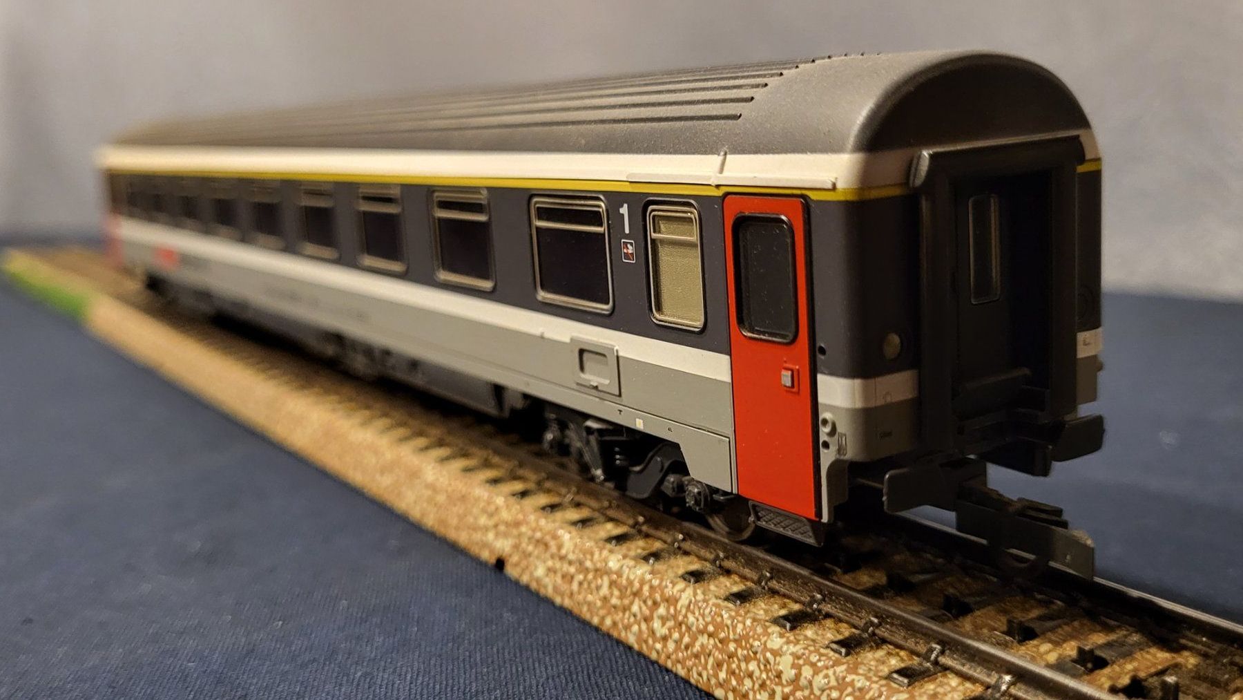 Roco Modellini di ferrovie: Roco 44669; H0 SBB EC-Wagen 1. Klasse – Usato da Uster venduto da gurust 3