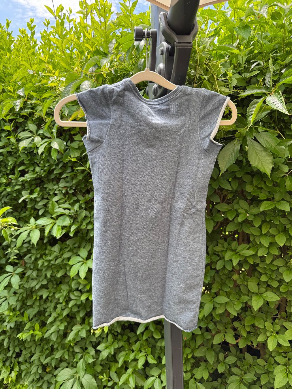 Vestiti & Gonne: Zwei süsse Kinderkleider, Gr.104 – Usato da affoltern am albis venduto da taug 3