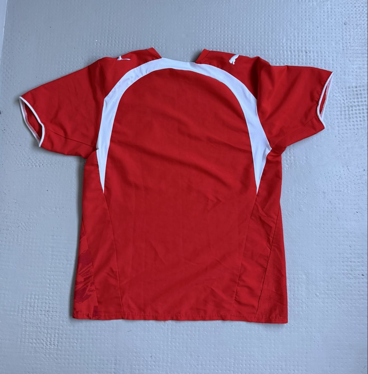Schweizer Nati Canottiere & Pantaloni: Schweiz Trikot Puma 2006-08 Heim – Usato da Füllinsdorf venduto da hae_gt9l 1