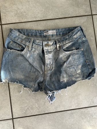 Bershka Jeans Shorts, Silber Glitzer, Top Zustand, Sommer!