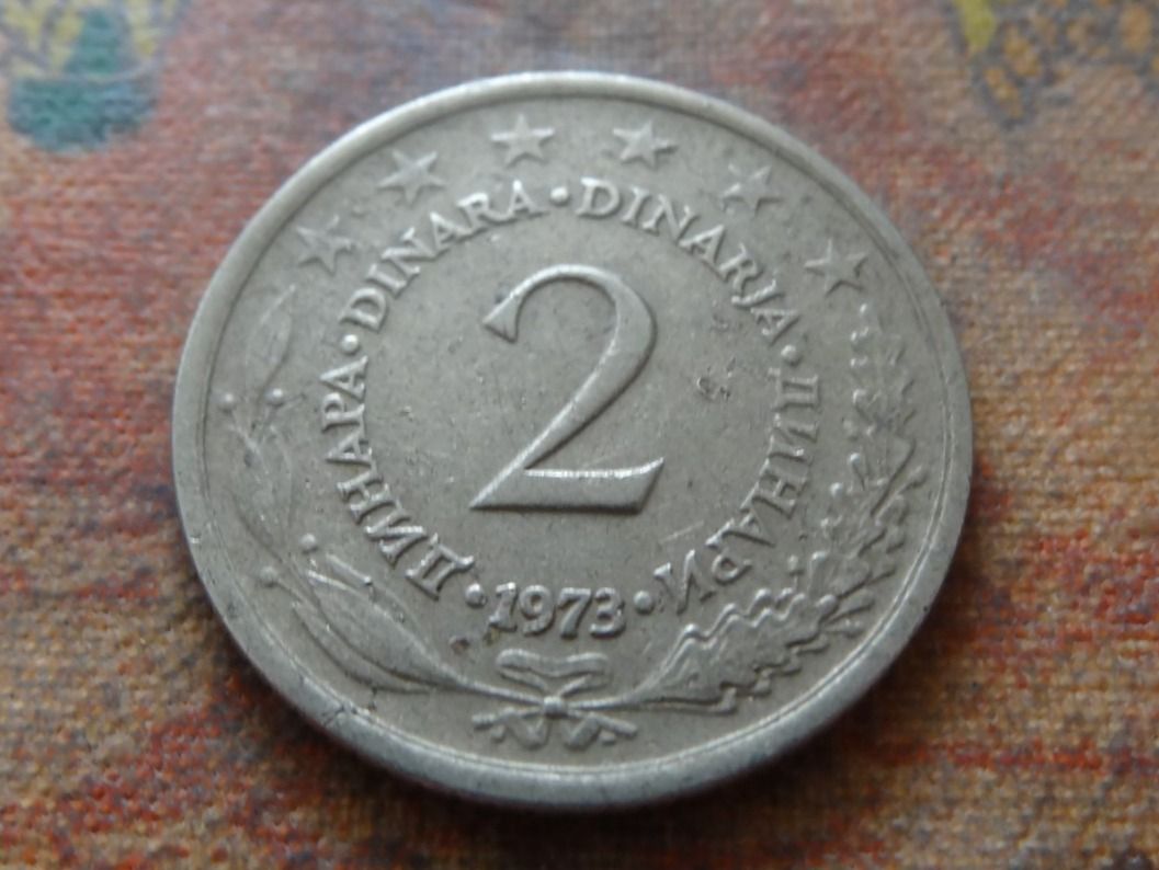 Alle Münzen: YOUGOSLAVIE  2  Dinara  1973 – Gebraucht aus Romanel-sur-Lausanne von Swift13