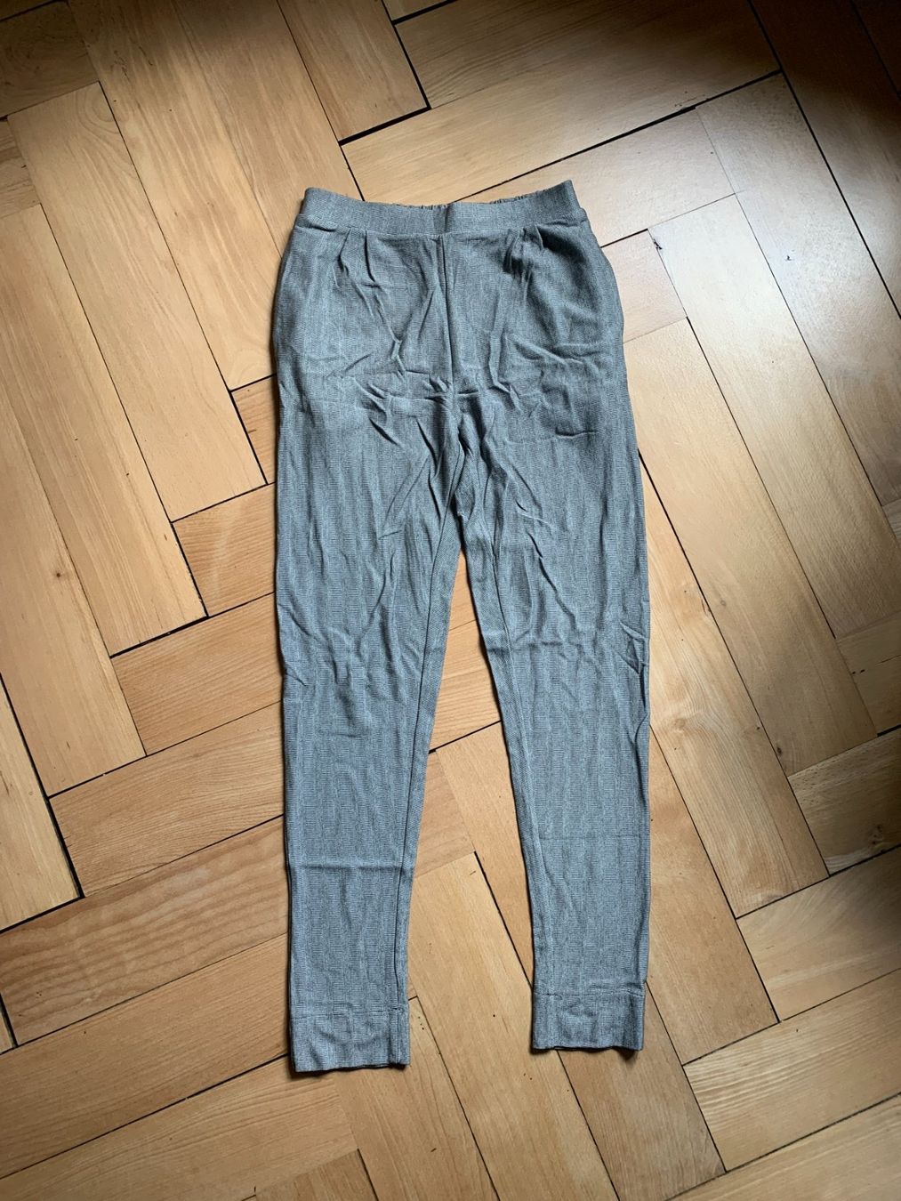 Hosen: PULL & BEAR - Stoffhose grau gemustert S – Gebraucht aus Zürich von Diazaio