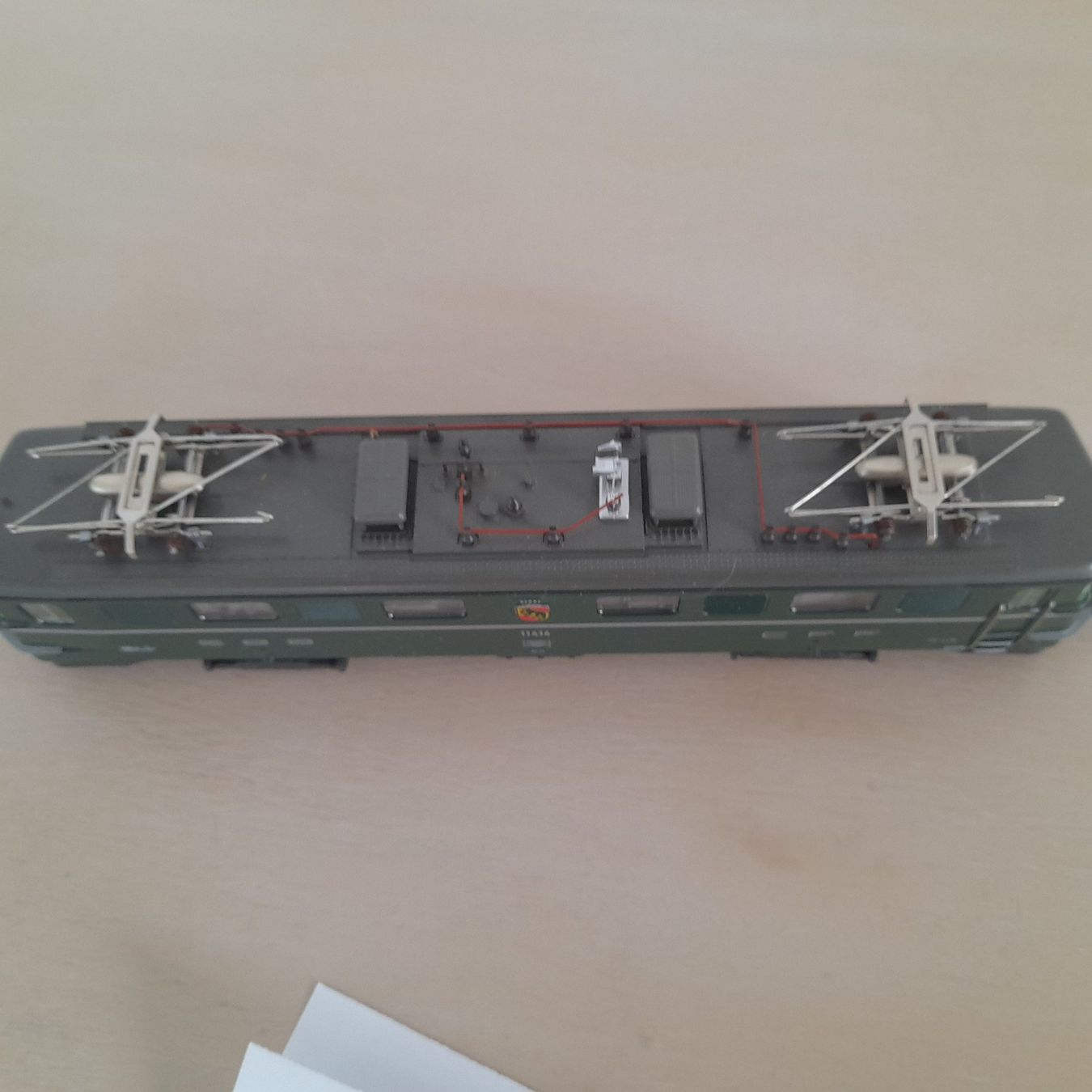 Märklin Modellini di ferrovie: Locomotive CFF Ae 6/6 "700 ans de la Confédération" – Nuovo e nell'imballaggio originale da Auvernier venduto da gandalf08 6