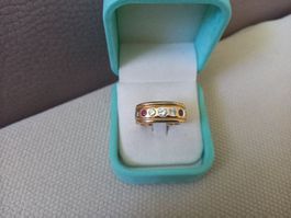 Neuwertiger, schöner Unisex-Ring mit Brillanten/Rubin/Saphir