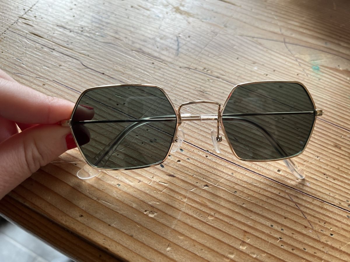 Brillen & Gläser: Sonnenbrille – Neu und originalverpackt aus Dotzigen von White_Warrior