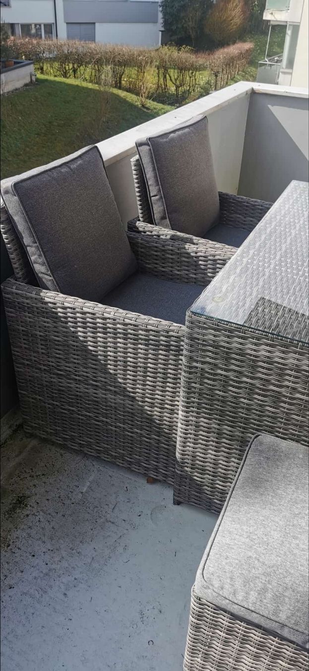 Set de table et chaises: Balkongarnitur – D'occasion à Luzern par mar_6ygg 1