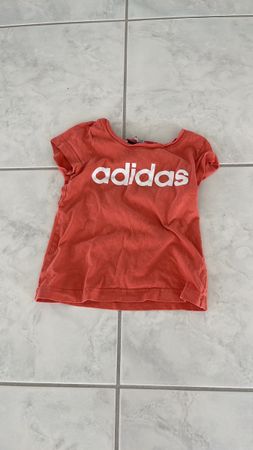Adidas T-Shirt Kinder Koralle Grösse für 7 jährige gebraucht