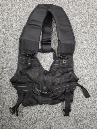 Lowepro S&F Vest Harness Fotoweste Tragesystem Schwarz